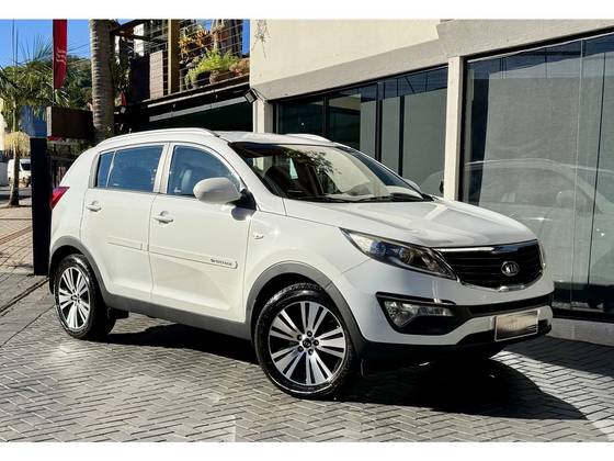 KIA SPORTAGE 2.0 LX 4X2 16V FLEX 4P AUTOMÁTICO KIA SPORTAGE 2.0 LX 4X2 16V FLEX 4P AUTOMÁTICO